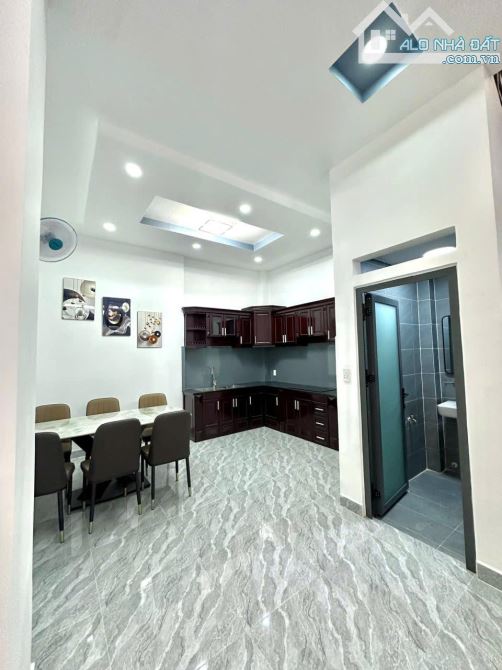 Nhà mới  kiến trúc lệch tầng rất đẹp đường ô tô thới an 19 q12 - 3