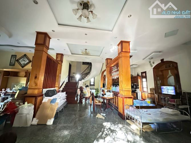 BIỆT THỰ LÔ GÓC ĐƯỜNG PHẠM TỨ – 420M2 – 3 TẦNG - MT:18M – KIẾN TRÚC CỔ ĐIỂN –  25.5 TỶ - 3