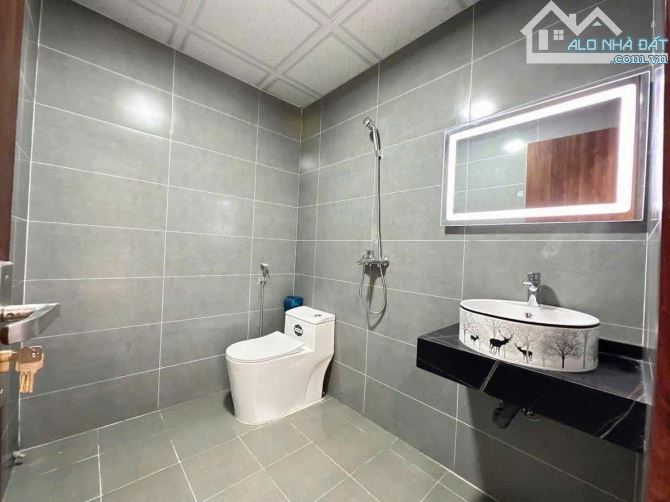 NHÀ MẶT PHỐ TAM KHƯƠNG ĐỐNG ĐA 100M2 4 TẦNG MẶT TIỀN 4.2M GIÁ 48 TỶ - 3