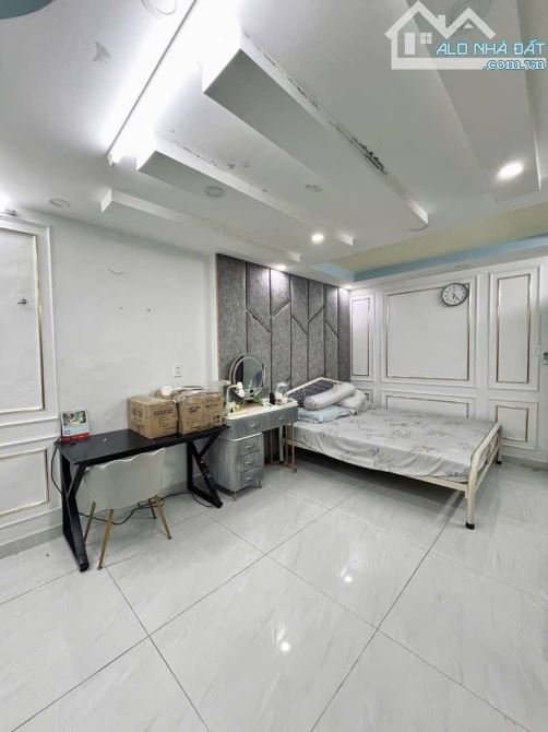 Bán nhà LÊ NIỆM 4Tầng, 5 x 18, Gấp bán chỉ 11Tỷ Nhỉnh - 3