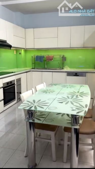 Bán Nhà Căn Góc 3 Mặt Tiền - HXH - 56m²(3.5 x 16) 4 Tầng - Liền Kề Chợ An Đông Q.5 - 3