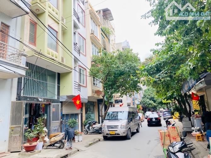 Dân xây Huỳnh Thúc Kháng, phân lô ô tô tránh, vỉa hè, kinh doanh, 2 thoáng, 65m*4T - 3