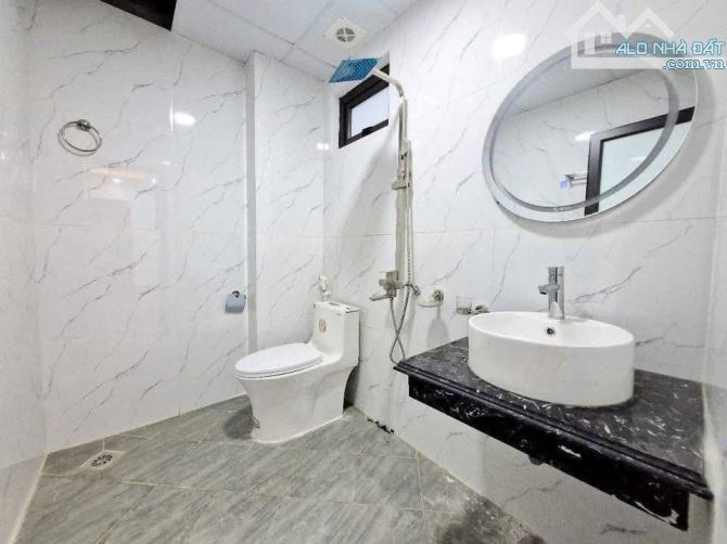 Tôi đang cần bán nhà 48m ,5t tại Tô Hiệu,Hà Đông ngõ rộng,tiện ích tốt chỉ 8t - 3