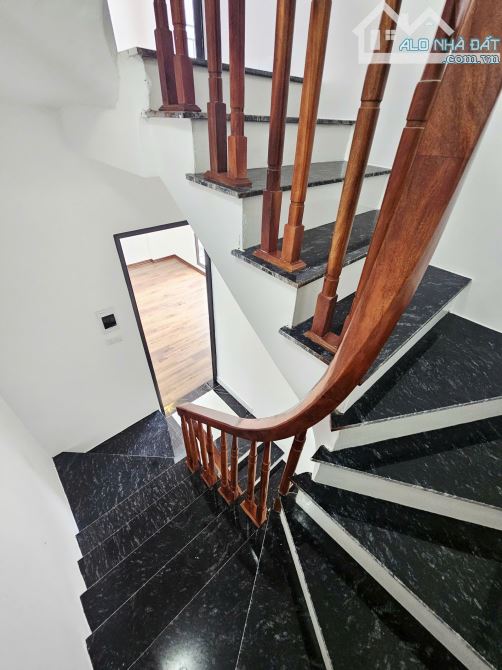 BÁN NHÀ MỚI BÁT KHỐI LONG BIÊN 5.2 TỶ 35m MT 5m Ô TÔ KINH DOANH GẦN CẦU VĨNH TUY - 3