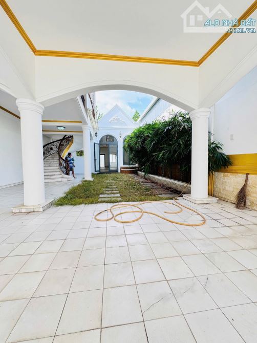 🔥 CẦN BÁN GẤP GIÁ MỚI CHỈ 36 TỶ – SIÊU BIỆT THỰ TRIỆU ĐÔ NGAY N - 3