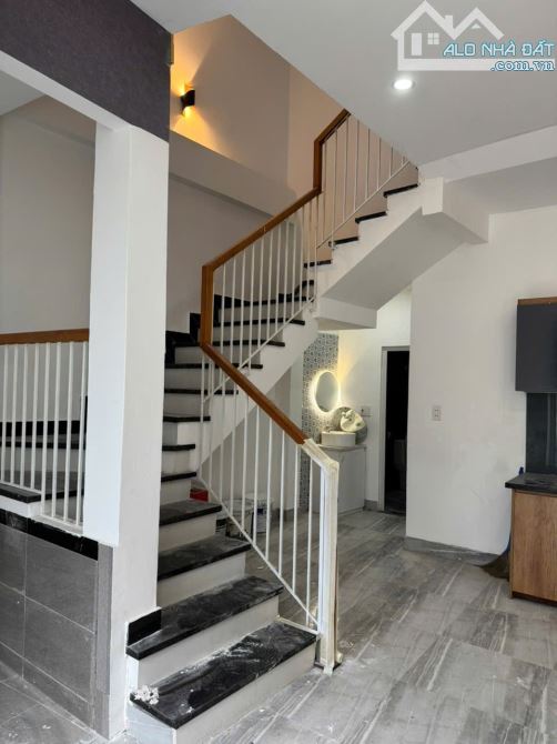 🔥 Nhà 3 tầng đường Trần Cao Vân , kiệt 2m5 cách đường 10m - Diện tích 50m2 ngang 5m - 3