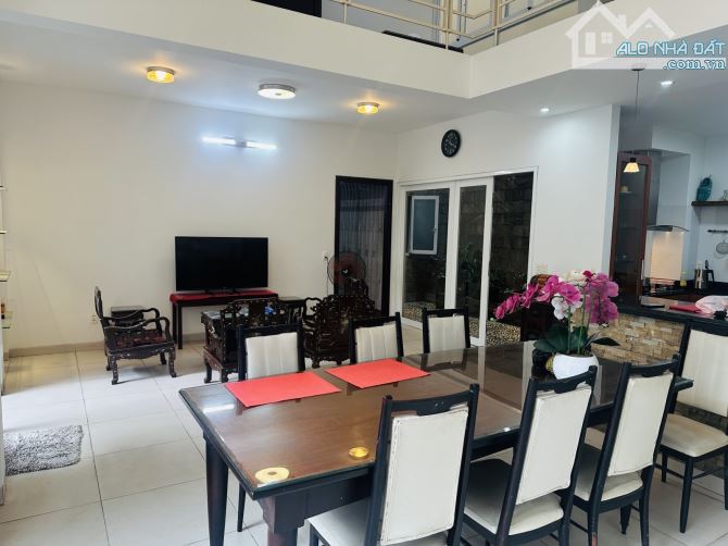 Nguyễn Văn Nghi gò vấp 134m2 5 tầng giá chỉ 22 tỷ - 3