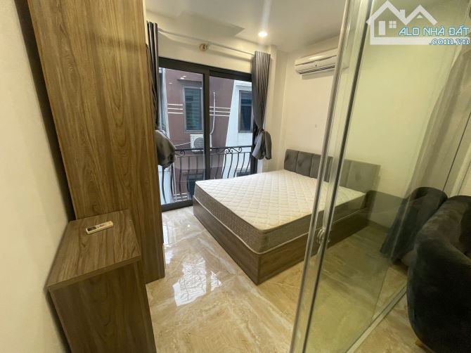 Cho Thuê CCMN 67 Đường Văn Cao Ba Đình 30-50m2 1N1K 2N1K Ban Công Thang Máy Full Nội Thất - 3