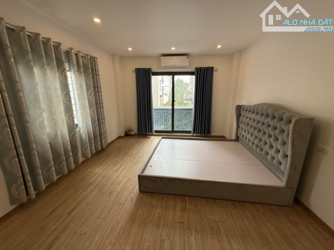 🌟 NHÀ LÔ GÓC 5 TẦNG - Ô TÔ ĐỖ CỬA - TRUNG TÂM PHƯỜNG THẠCH BÀN - GIÁ TỐT 5.x TỶ! - 3