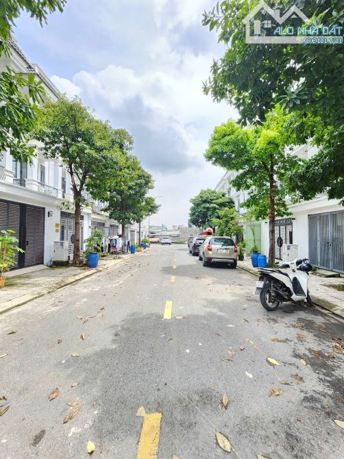 Bán nhà Hoàn Công 1 trệt 2 lầu P.Tân Bình, TP.Dĩ An chỉ 4 tỷ 6 TL M7566 - 3