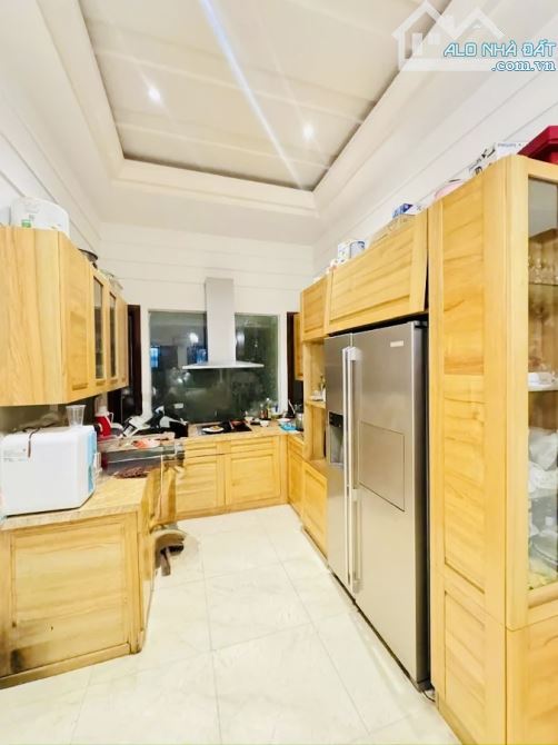 LÔ GÓC – NGÕ Ô TÔ TRÁNH – HOÀNG QUỐC VIỆT – TRẦN CUNG - 135M² – CỰC HIẾM! - 3