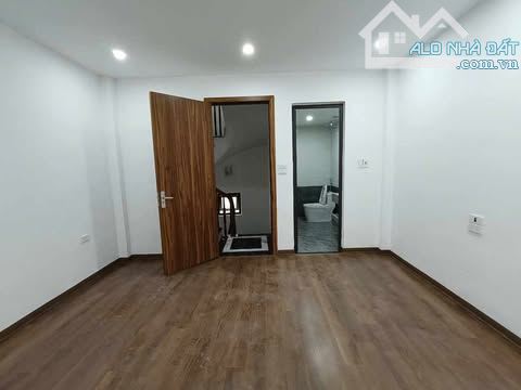 Bán Nhà Ngõ 414 Ngọc  Thụy, Long Biên, 31m2, 5 Tầng, Phân Lô, Ô TÔ,Nhỉnh 6 Tỷ - 3