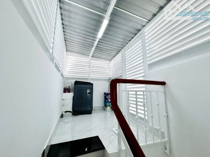 NHỈNH 3 TỶ - 4 TẦNG MỚI -  HUỲNH VĂN BÁNH- PN - 2PN - 3WC - FULL NỘI THẤT - 3