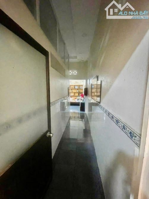 CHÍNH CHỦ GỞI NHÀ C4 DIỆN TÍCH KHỦNG 300M2 FUll THỒ NGANG 10M BỀ THẾ GIÁ RẺ CHỈ 22 TR/M2. - 4