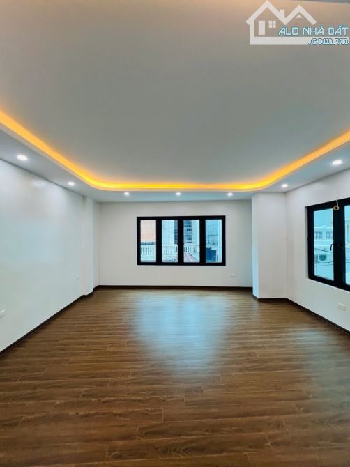 ĐỘI CẤN- VĨNH PHÚC- 7 TẦNG VỈA HÈ KINH DOANH - 4