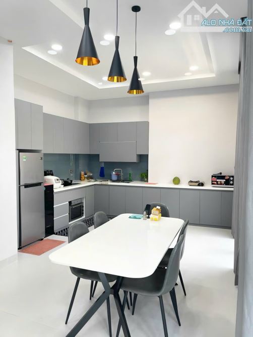 Quận Tân Phú-Nhà đẹp-Hẻm 5M-Giáp Q11-Trịnh Đình Trọng-P.Phú Trung-65m2-5x13-4tầng-4PN - 4