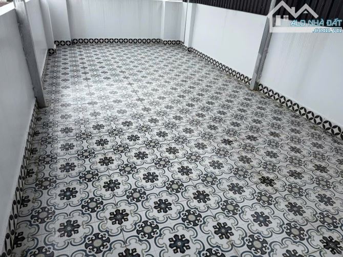 Độc! Bán nhà Văn Cao ngõ nông 7 Tầng thang máy 7,4 Tỉ, dt 34m, mt 3,7m - 4