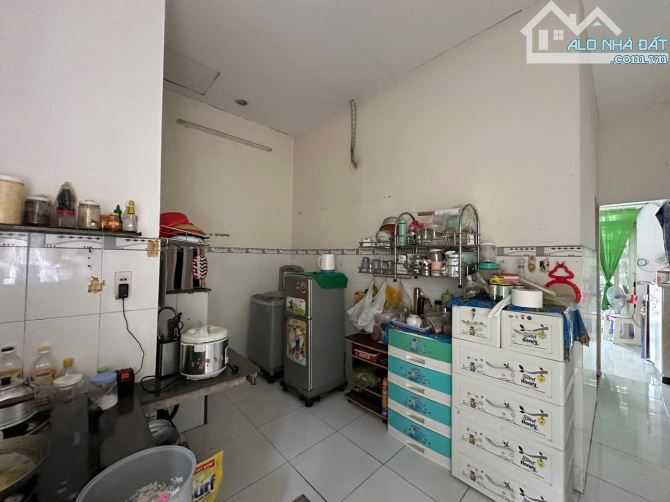 Bán gấp nhà đường nhựa 5m Gần Lê Văn Việt, 4.7x14m=66m2, sổ hồng giá chỉ 4,09 tỷ - 4