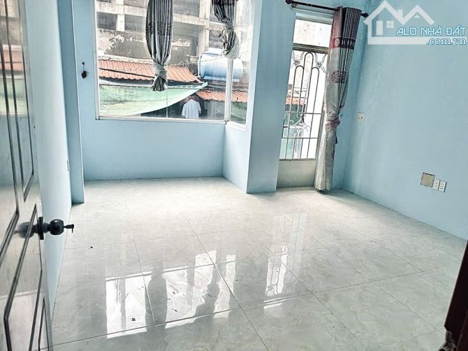 BÁN GẤP NHÀ HẺM XE HƠI THOẠI NGỌC HẦU , 84M2 , 4 x 22 , 3 TẦNG , 5PN . GIÁ NHỈNH 7TỶ - 4