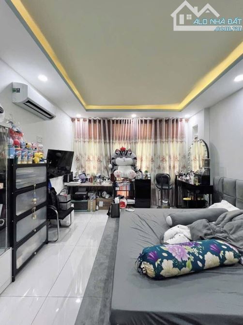 Bán nhà LÊ NIỆM 4Tầng, 5 x 18, Gấp bán chỉ 11Tỷ Nhỉnh - 4