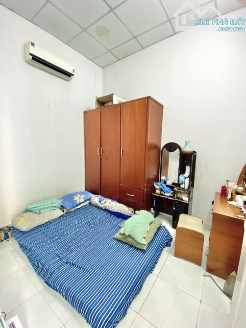 CHÍNH CHỦ 15 NĂM SẮP ĐỊNH CƯ CẦN GÃ GẤP NHÀ KẾ AEON TÂN PHÚ - 67M2 - NỞ HẬU - HẺM NHỰA 8M - 4