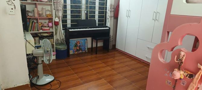 Cho thuê nhà Nguyên Căn ngõ 4 Phương Mai, 20m2 x 2 tầng - 1pnkk  7,5 triệu/tháng. - 4