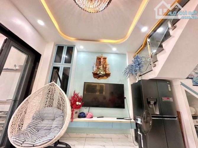 GIẢM 200 TR CHO CĂN NHÀ VŨ HỒ BIỂU CHÁNH, QUẬN 3 - GIÁ: 5.16TỶ/ 5,1Mx12M. SỔ SẴN HOÀN CÔNG - 4