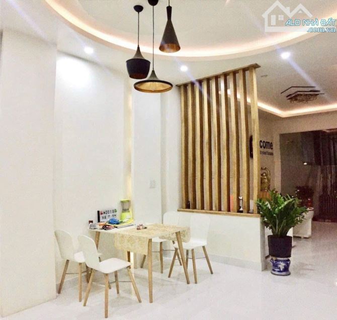 BÁN KHÁCH SẠN 04 TẦNG 14 Phòng TÙNG THIỆN VƯƠNG, TP.HUẾ Giá rẻ 6.9x tỷ - 4