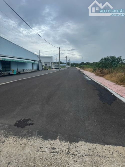 🌟 Cần bán  nền đất đẹp – Nhánh nhựa Mậu Thân, phường Trà Vinh 🌟  📐 Thông tin chi tiết - 4
