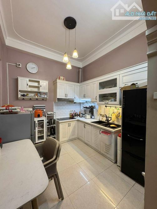 Cho thuê nhà nguyên căn 203 Kim Ngưu, 35m2, 4 tầng, 4 ngủ, 3 WC, 12 Triệu - 4