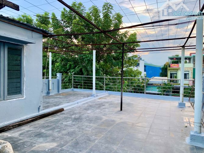 Chủ ngợp bank bán rẻ căn nhà 2 mê mặt tiền 8m đường Nguyễn Văn Cừ - 4