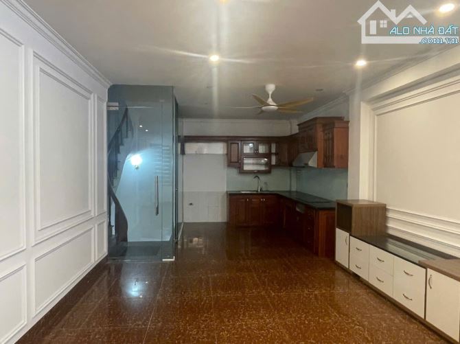 Bán Liền Kề DV Văn Phú, 5 Tầng 55m, MT 5,5m, 4PN, Tây Nam, Đường Vỉa Hè 12m. Giá 16 Tỷ - 4