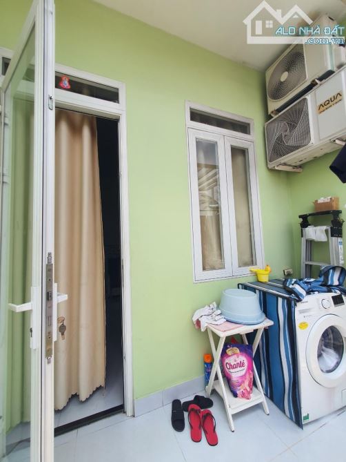 GẤP BÁN GIẢM 300TRIỆU,  NHÀ ĐẸP LINH XUÂN  108M2(6❌18M),3PN-N.H.Ỉ.N.G 3 T.Ỷ - 4