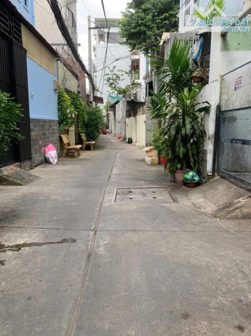 Nhà mới 3 Tầng Phú Nhuận - 4,2 x 16 (70m2 đất) - Oto tới cửa, thông bàn cờ - Nhỉnh 9 tỷ - 4