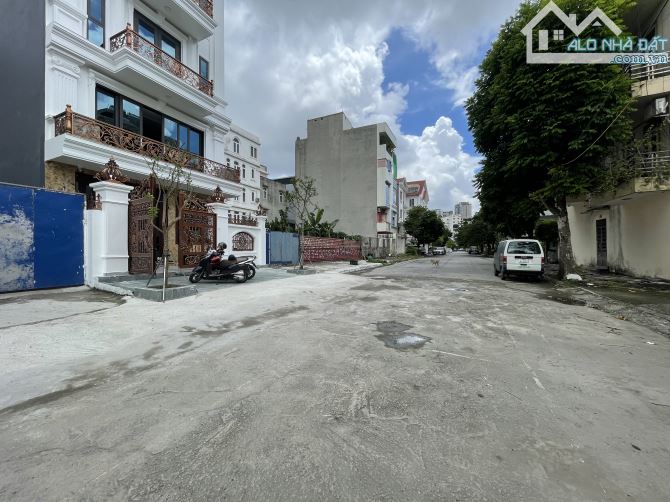 Bán đất lô 6b Lê Hồng Phong ngay gần vườn hoa - 103 triệu/m2(12,257 tỷ) - Tây Nam - 4