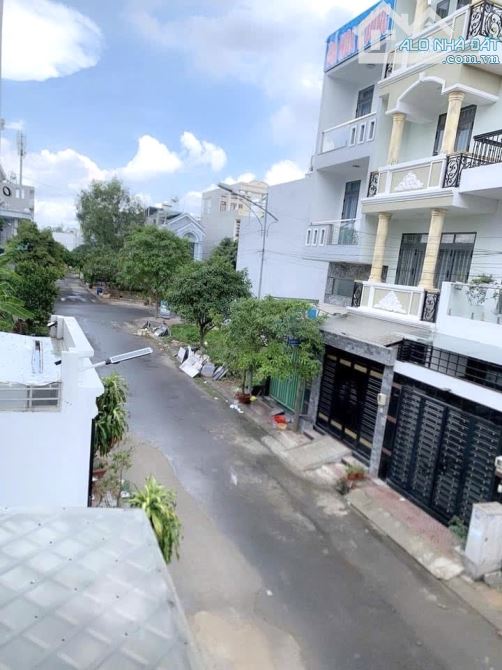 GẤP BÁN NHÀ 3T KDC NAM KHANG-Q9, TẶNG FULL NỘI THẤT, 56M2, CHỈ 5,5 TỶ TL. - 4