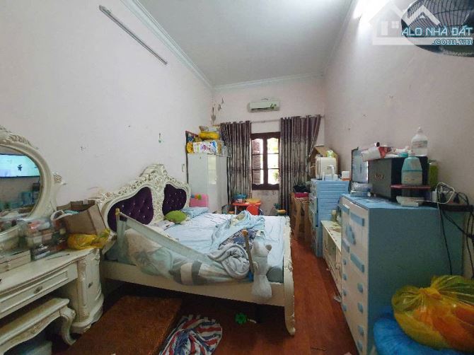 Chính Kinh – 43,3m – 7,2 Tỷ – Nhà Tự Xây Chắc Chắn – Trần Cao Thoáng - Ngõ rộng ba gác đỗ - 4