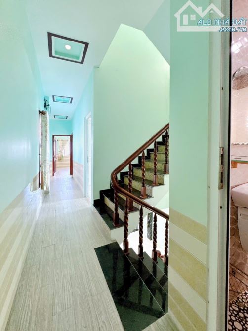 BÁN NHÀ TRỆT+LỬNG+2 LẦU ĐÚC HẺM 180 ĐƯỜNG CMT8 (CÁI KHẾ), TP. CẦN THƠ. - 4