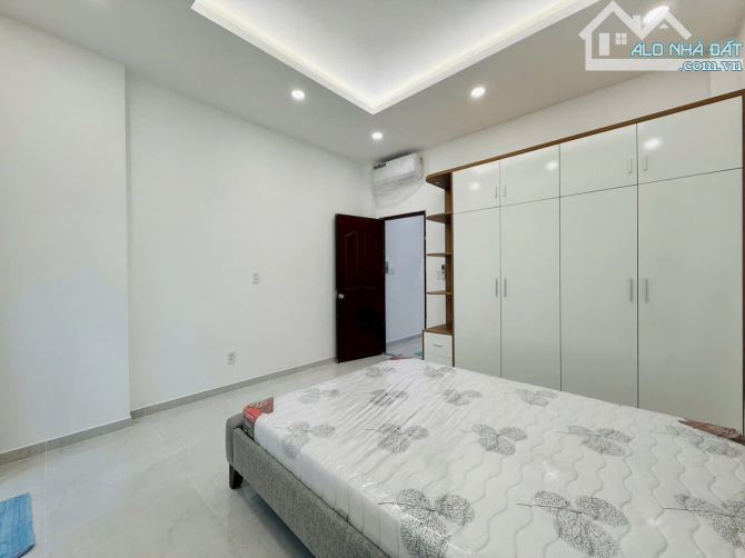 HẺM Ô TÔ, NHÀ NGANG 4,1m, 2 TẦNG, PHẠM VĂN CHIÊU, CHỢ THẠCH ĐÀ, CHỈ 5 tỷ nhỉnh - 4