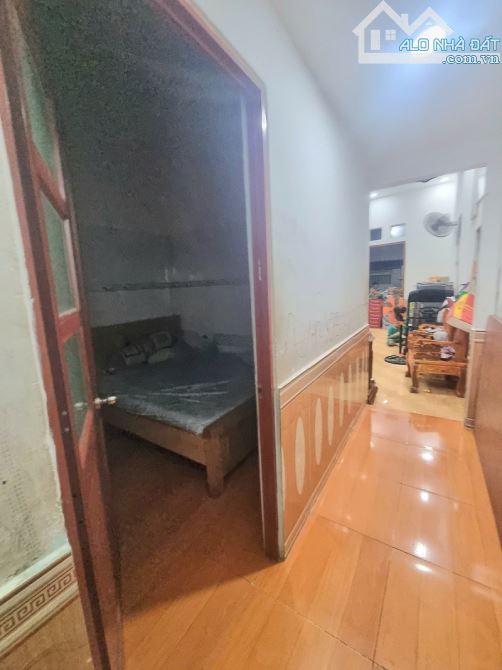 Bán nhà Dĩ An 87m² ,SHR đường xe hơi,giá cực kì rẻ cho anh chị em đầu tư - 4