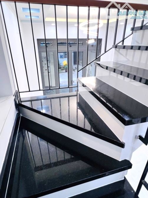 KHU VIP GÒ DẦU- NHÀ 2 TẦNG MỚI ĐẸP 67M2(4,1x16.2)- HẺM XE TẢI 7M GẦN ĐỘC LẬP. CHỈ 8 TỶ XÍU - 4