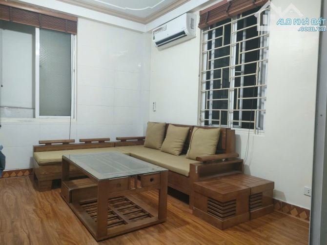 Cho thuê nhà Ngõ 7 Hưng Phúc ,Yên Sở, Hoàng Mai. DT 40m x 5 tầng giá 12tr5 - 4