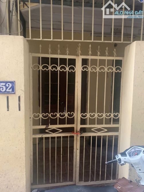 Cho thuê nhà ngõ phố Trần Duy Hưng, Trung Hoà, Cầu Giấy. DT 62m x 3 tầng, giá 11tr - 4