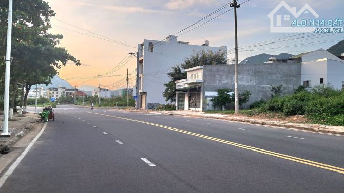 Bán đất mặt tiền phạm văn đồng vĩnh hòa Nha Trang - 5