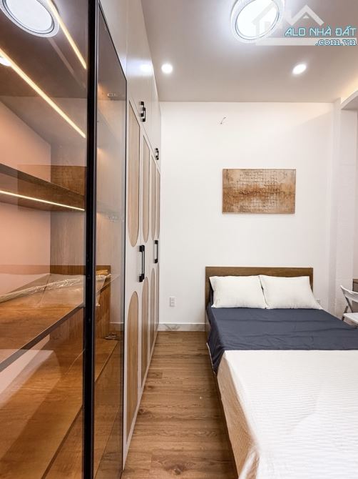 PHÚ NHUẬN HẺM NGUYỄN ĐÌNH CHÍNH SD65M² 3 TẦNG BTCT FULL NỘI THẤT 5.7 T PN1152 - 5