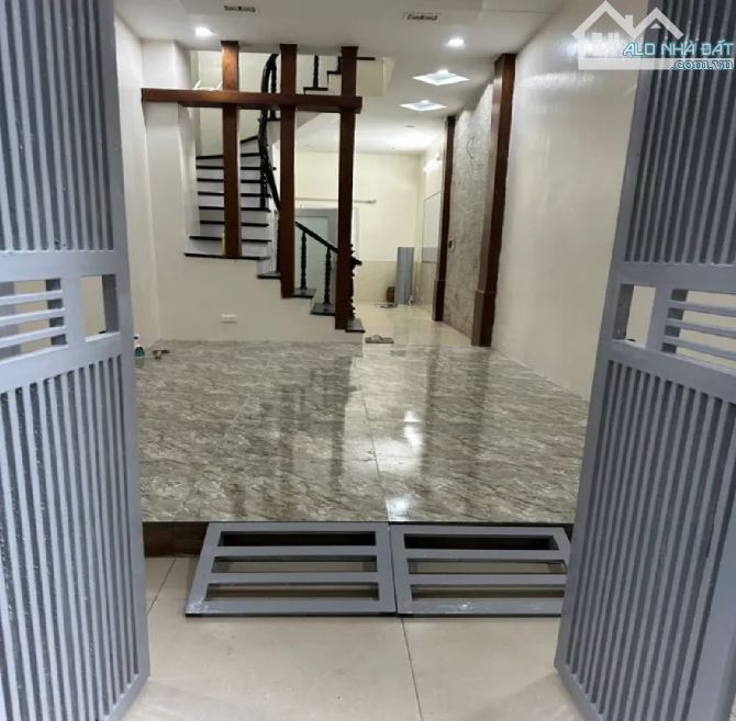 NHÀ ĐẸP – LÔ GÓC 3 THOÁNG – MAI DỊCH – TRUNG TÂM CẦU GIẤY DT 40M2, GIÁ NHỈNH 8TỶ - 5