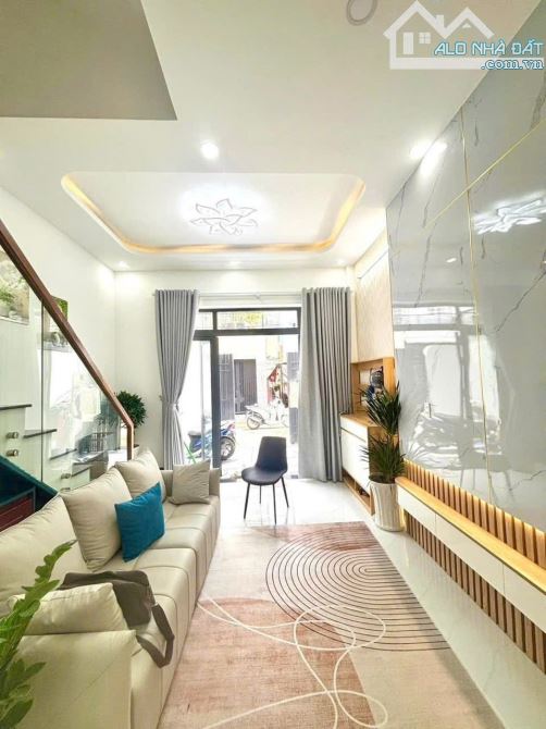 Căn nhà 1tr2l ở hẻm 47 trường lưu, TP thủ đức giá chỉ 5ty2 - 5