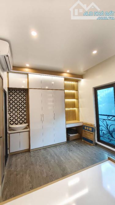 Chỉ 5 tỷ có nhà Ô TÔ- Phố Bưu điện Hà Đông- cán bộ bàn cờ- Nguyễn Thái Học - 5