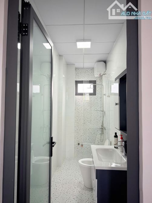 CẦN BÁN CĂN NHÀ MỚI 2 MẶT TIỀN ĐƯỜNG 9m KDC SỐ 5 AN SƠN TP ĐÀ LẠT Nhà Sổ riêng Xd - Dtich: - 5
