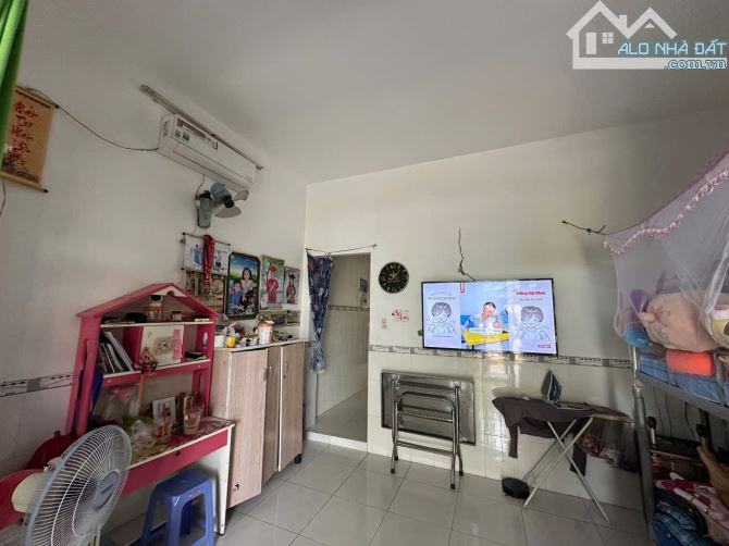 Bán gấp nhà đường nhựa 5m Gần Lê Văn Việt, 4.7x14m=66m2, sổ hồng giá chỉ 4,09 tỷ - 5